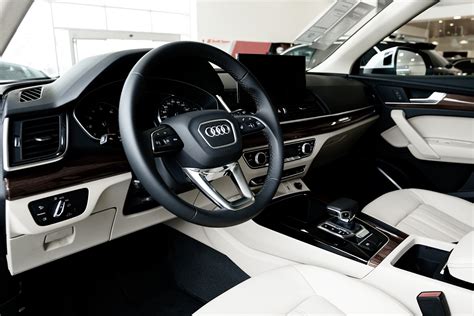 2022 Audi Q5 Interior