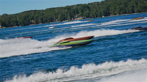 Annual Powerboat Poker Run In Boyne City, MI - Boyne Thunder