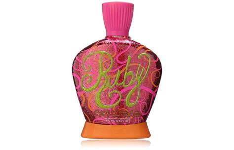 13 Best Tingle Tanning Lotions – A Complete Buying Guide