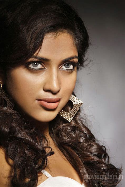 Mynaa Actress Amala Paul Hot Photoshoot Stills | New Movie Posters