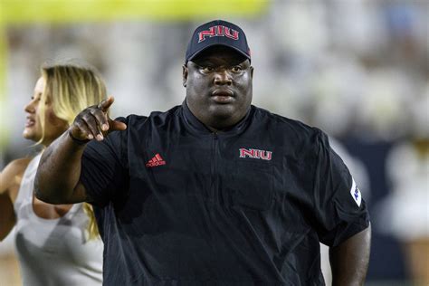 NIU football coach Thomas Hammock signs extension through 2026 season – Shaw Local