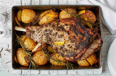 Roast Lamb with Hasselback Potatoes | Easter | Tesco Real Food