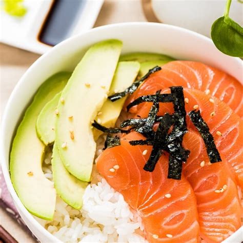 Salmon Sashimi Bowl with Avocado - Omnivore's Cookbook