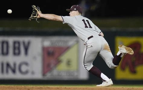 Texas A&M baseball: Aggies beat Arkansas, reach SEC title game