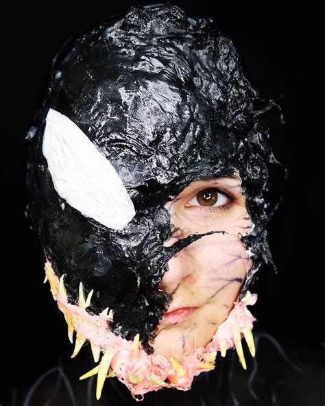 Venom Makeup | Amazing halloween makeup, Halloween makeup, Makeup