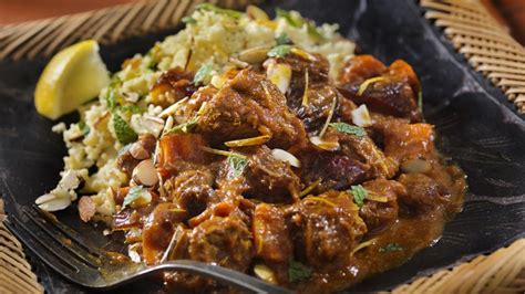 Anna Olson's beef tagine on minted lemon couscous | Eat North