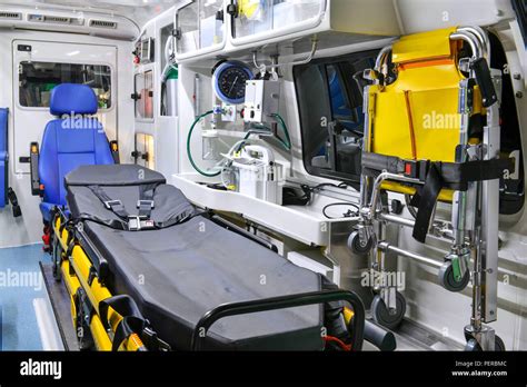 Ambulance equipment hi-res stock photography and images - Alamy