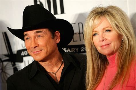 Country Music Memories: Clint Black Marries Lisa Hartman