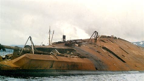 Salvage work begins on wreck of German battleship Tirpitz, near Tromsø ...