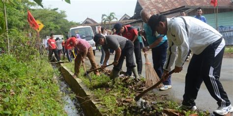 Ghassany Hazhiyatul Zakira: HUBUNGAN LINGKUNGAN SOSIAL DAN BUDAYA ...