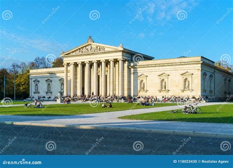 Munich, Germany - October 20, 2017: Students in Front of Glyptothek ...