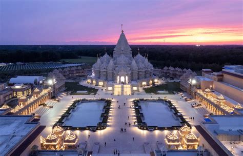 Largest Hindu temple outside Asia opens in New Jersey, built by 12,500 volunteers