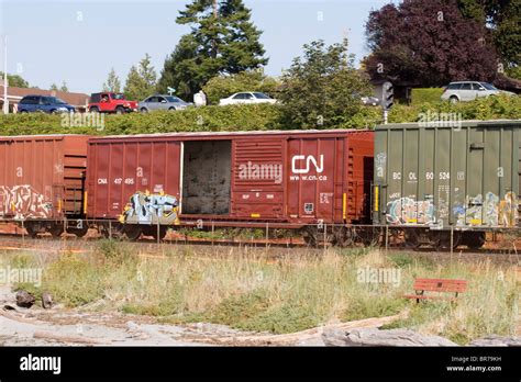 Boxcar door hi-res stock photography and images - Alamy