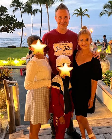 Inside Sarah Michelle Gellar and Freddie Prinze Jr.'s Hawaiian Vacation