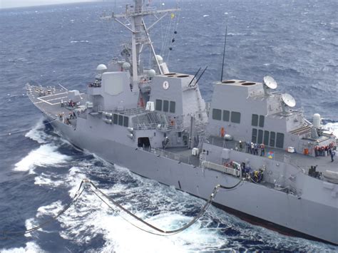 USS Spruance (DDG 111) refueling | Naval Surface Warriors | Flickr