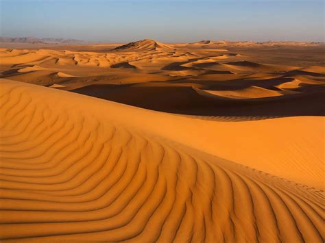 Explore the Sahara desert, the largest desert on the African continent ...