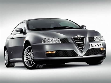 Alfa Romeo GT Review