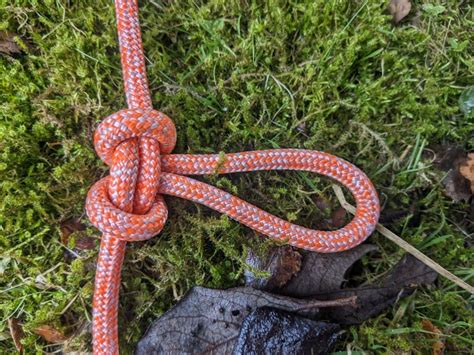 How to tie the alpine butterfly for a secure midline knot - The Manual