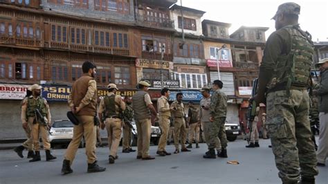 India moves to divide contested Jammu and Kashmir state despite ...