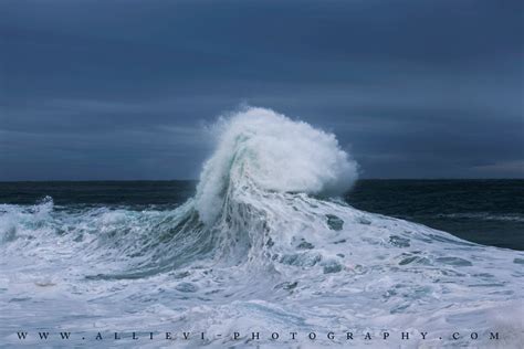 Rough-sea-14-burst Waves Photos, Rough Seas, Water Waves, Making Waves, Sake, Beaches, Gifs ...