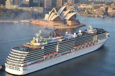 Josie's Juice: Carnival Cruises: 'Carnival Legend' Sails Into Sydney, Australia