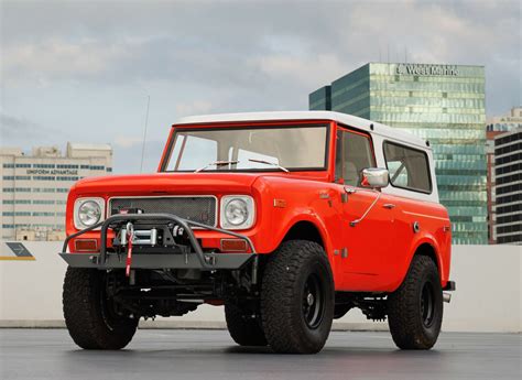 Restomod 304 V8: International Harvester Scout 800B