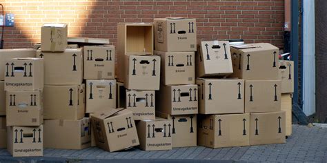 Where to Find Moving Boxes | Moving Happiness Home