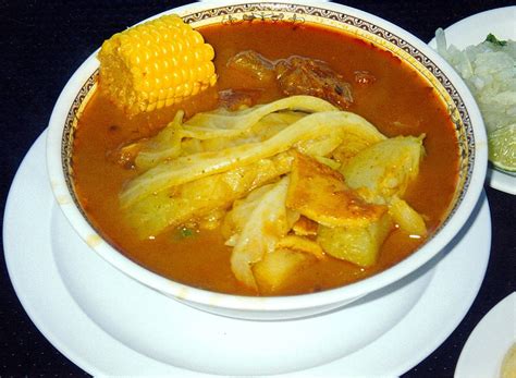 Sopa de Patas - Recetas Salvadoreñas