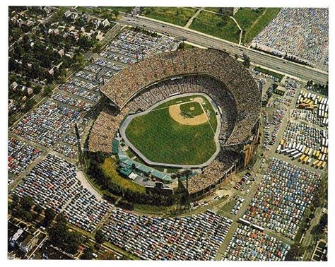 Memorial stadium 1962 | Baseball park, Mlb stadiums, Baltimore orioles ...