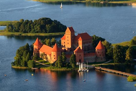 Trakai Castle and Museum Tour 2024 - Vilnius