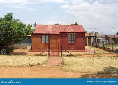 House in a Neighborhood in Soweto Editorial Photo - Image of ...