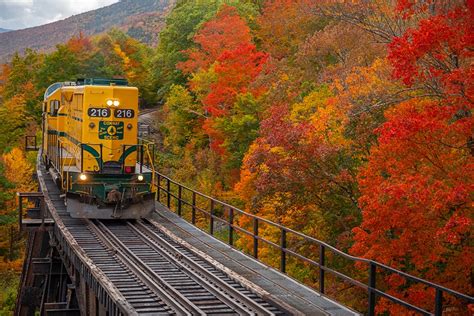 Where to Find the Best Fall Foliage Train Rides in New England