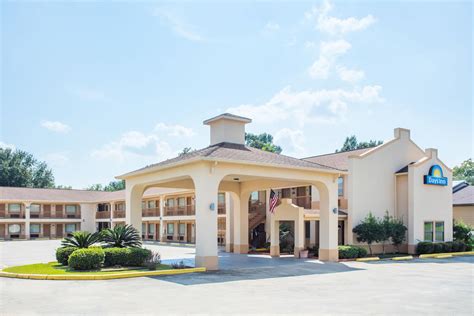 Days Inn by Wyndham Abbeville | Abbeville, LA Hotels