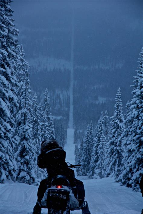 Picture of the Day: Snowmobiling the Norway-Sweden Border » TwistedSifter