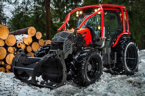 Valpro 134D HM - Forest tractor, equipped to use a two-drum winch and a ...