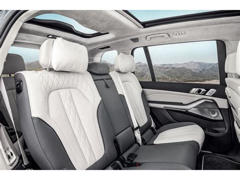 2023 BMW X7: 16 Interior Photos | U.S. News