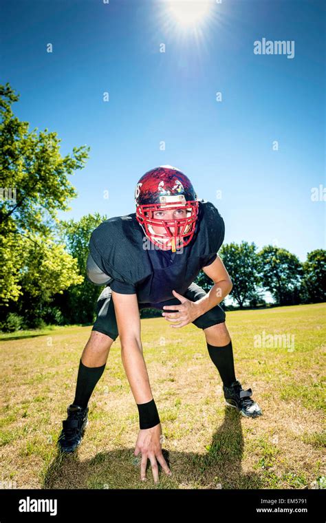 American Football Offensive Lineman Stock Photo - Alamy