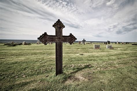 Cross Tombstone Graveyard - Free photo on Pixabay - Pixabay