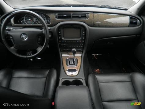 2006 Jaguar S-Type R Charcoal Dashboard Photo #37543348 | GTCarLot.com