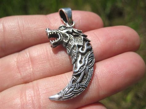 925 Silver Celtic Viking Norse Wolf Pendant Necklace A18 | Wolf pendant necklace, Wolves ...