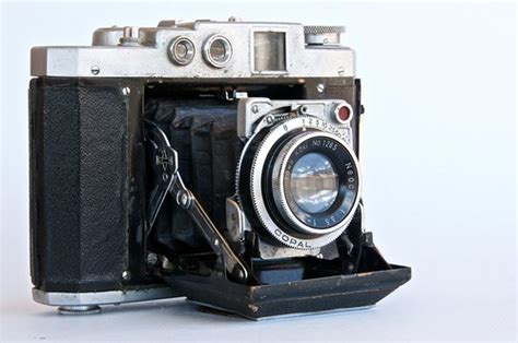 Mamiya Six - Camera-wiki.org - The free camera encyclopedia