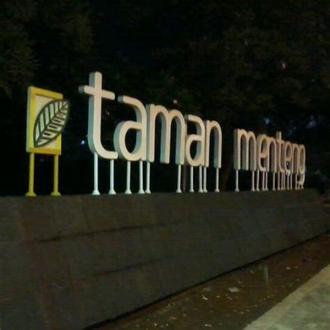 Taman Menteng - Park in Jakarta Pusat