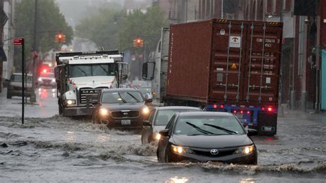 Flooding in New York Shuts Down Roads and Strands Drivers - The New ...