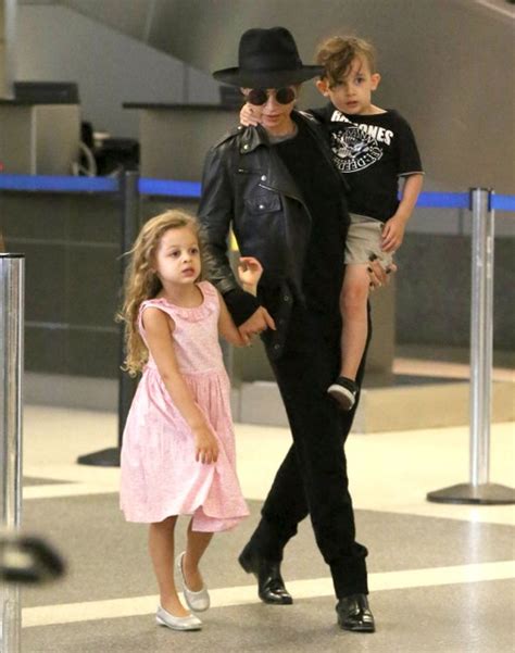 Semi-Exclusive… Nicole Richie & Kids Land At LAX Airport | Celeb Baby Laundry