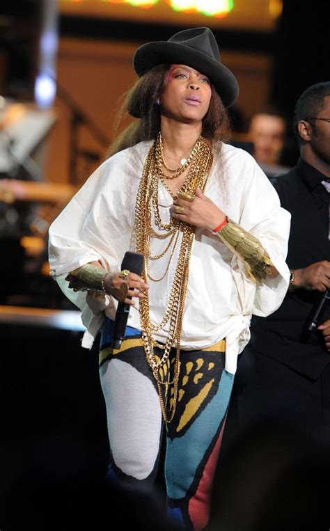 Erykah Badu's 50 Most Eccentric Outfits | Erykah badu style, Erykah ...