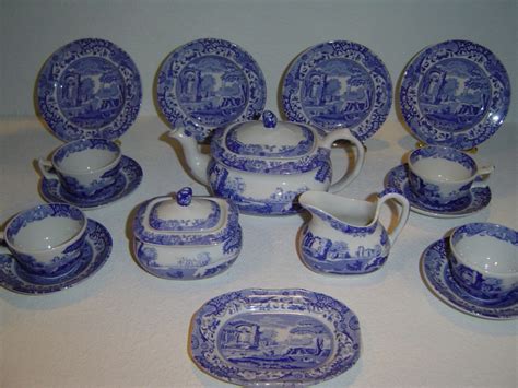 Blue and White Spode Miniature Tea Set | Miniature tea set, Mini tea set, Childrens tea sets