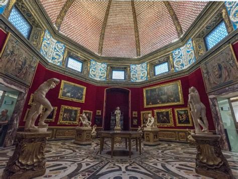 Visiting the Uffizi gallery in Florence | Most famous artworks | Skip ...