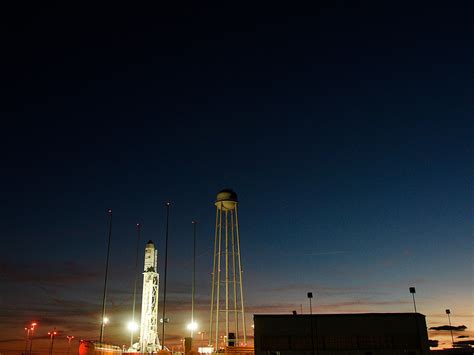 Antares rocket launch - Photojournalist Dylan Slagle