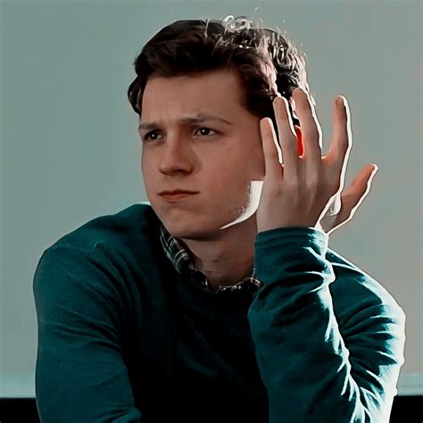 Tom Holland Peter Parker | Tom holland, Tom holland peter parker, Peter ...