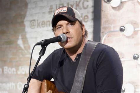 Rodney Atkins to Host This Year's 'Music City Gives Back' Concert